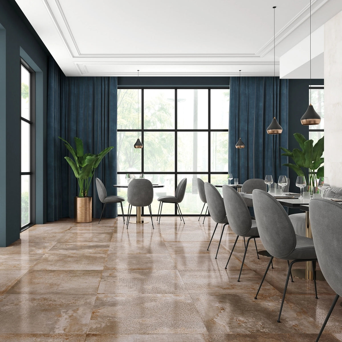 Keraben Rue de Paris 'Cobre', restaurant met glanzende koperbruine vloertegels 75x75 in lappato