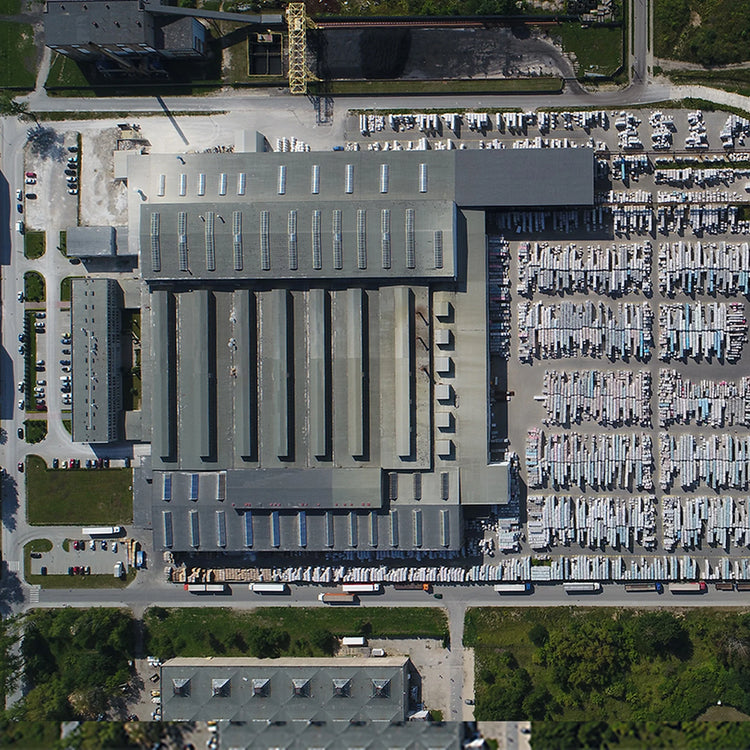 Stargres fabriek in Polen van bovenaf gefotografeerd vanuit de lucht