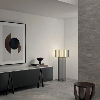 Lea Ceramiche Anthology 'Earth Worn Mosaico Break', Muretto op de wand en Natural 60x60 op de vloer van een hal