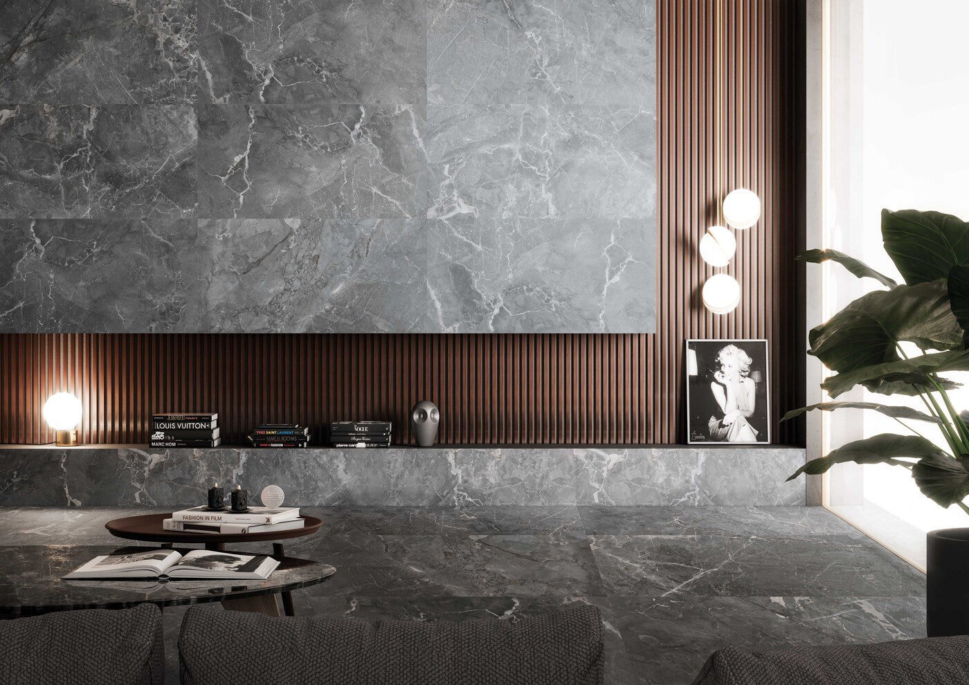 Keraben Idyllic 'Di Bosco Grey', grijze glanzende marmerlook wand- en vloertegels met houten wandpaneel en salontafel