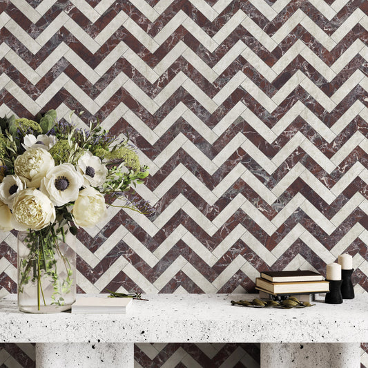 EnergieKer Imperial 'Levante', visgraatwand van 7,5x30 met Taj Mahal Shell achter een betonnen sidetable