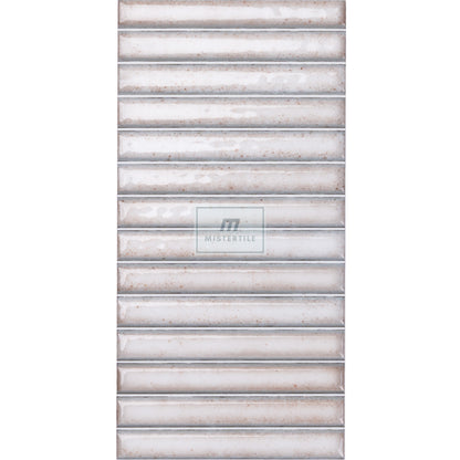 Estudio Cerámico Karatsu 'Chalky', wandtegel wit-beige glans 11,5x23cm
